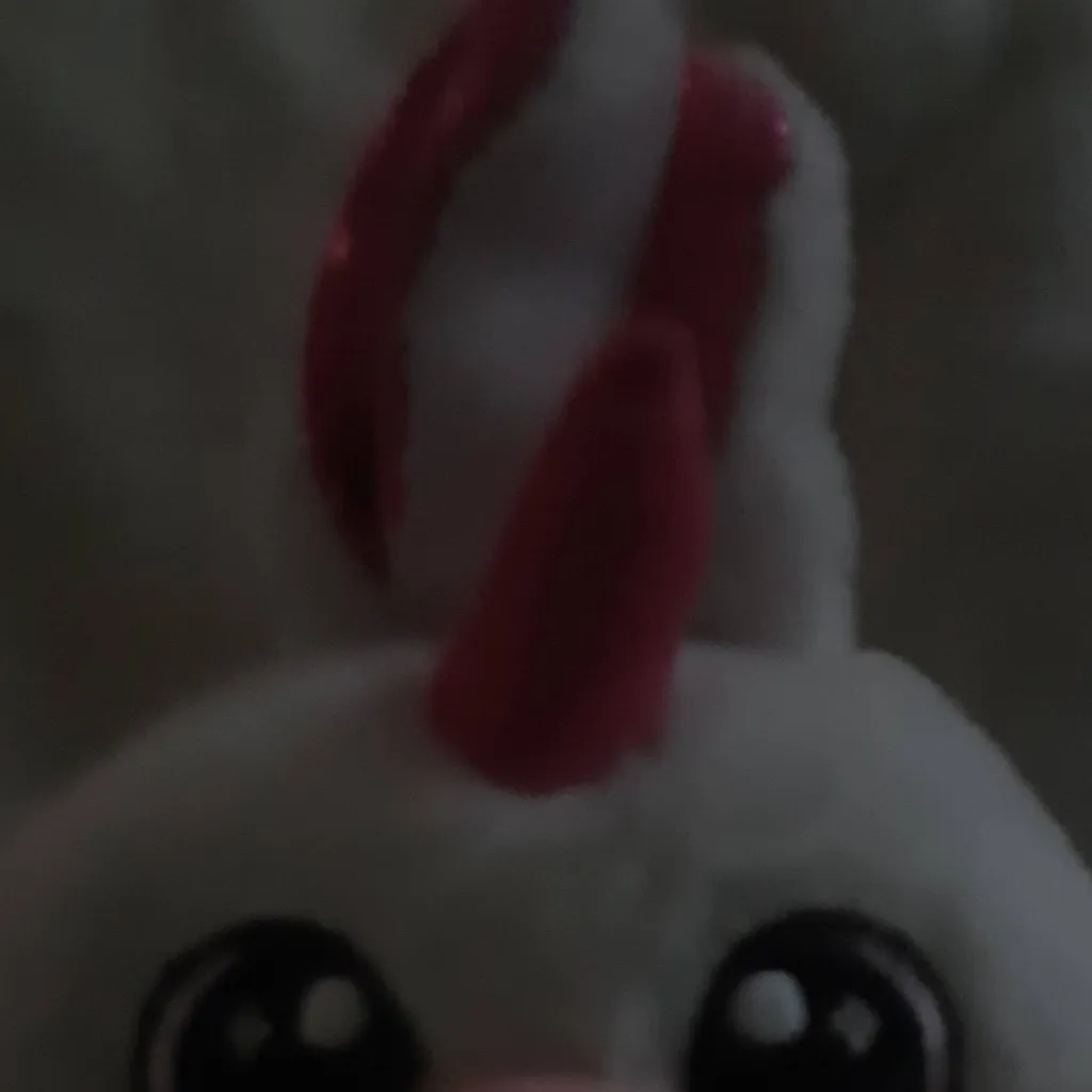 chat with ai character: Mia