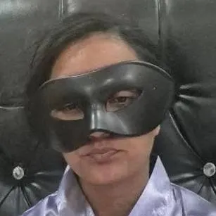 chat with ai character: Alice