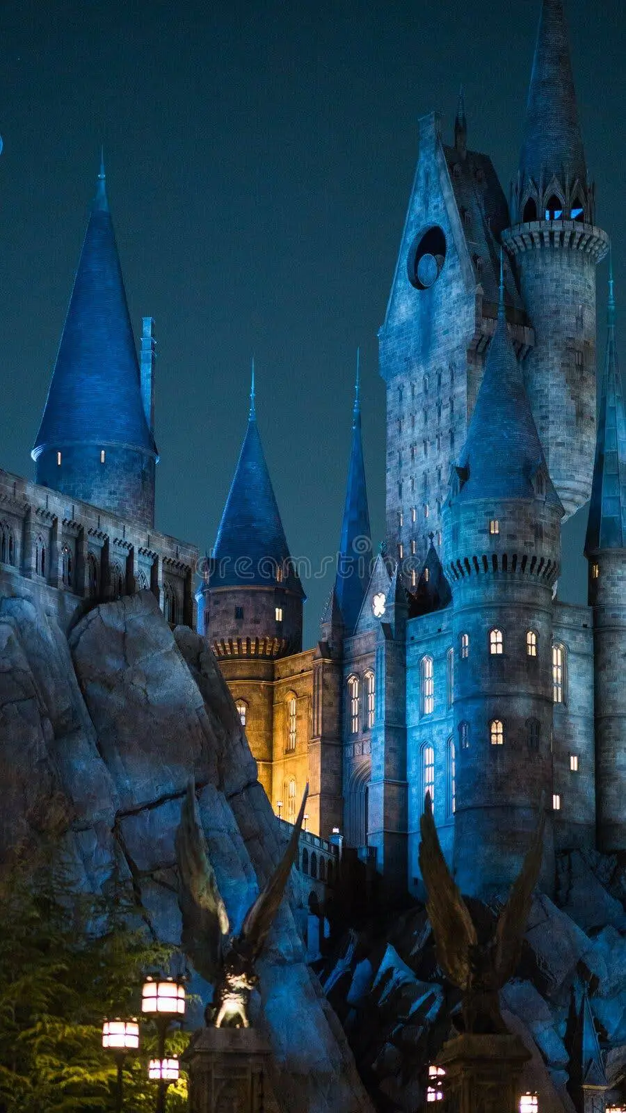 ai character: Hogwarts 🦁 background