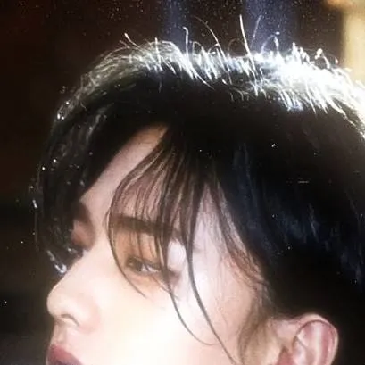 chat with ai character: ✦HYUNJIN✦