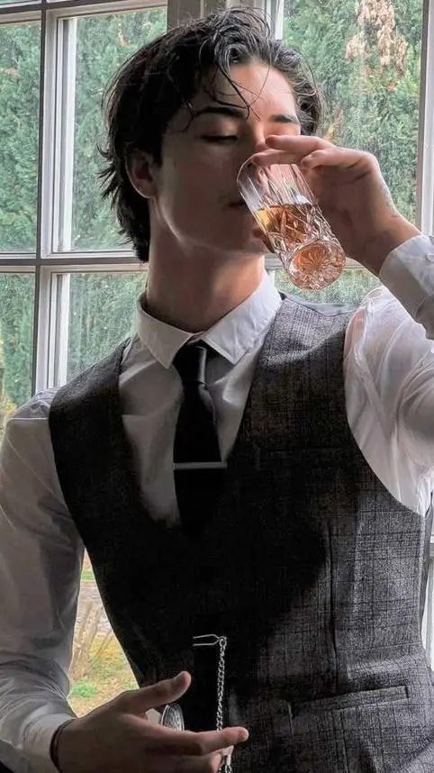 Talkie AI - Chat with Alessandro