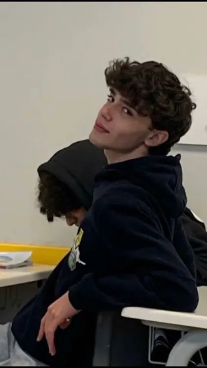 ai character: Alfie background