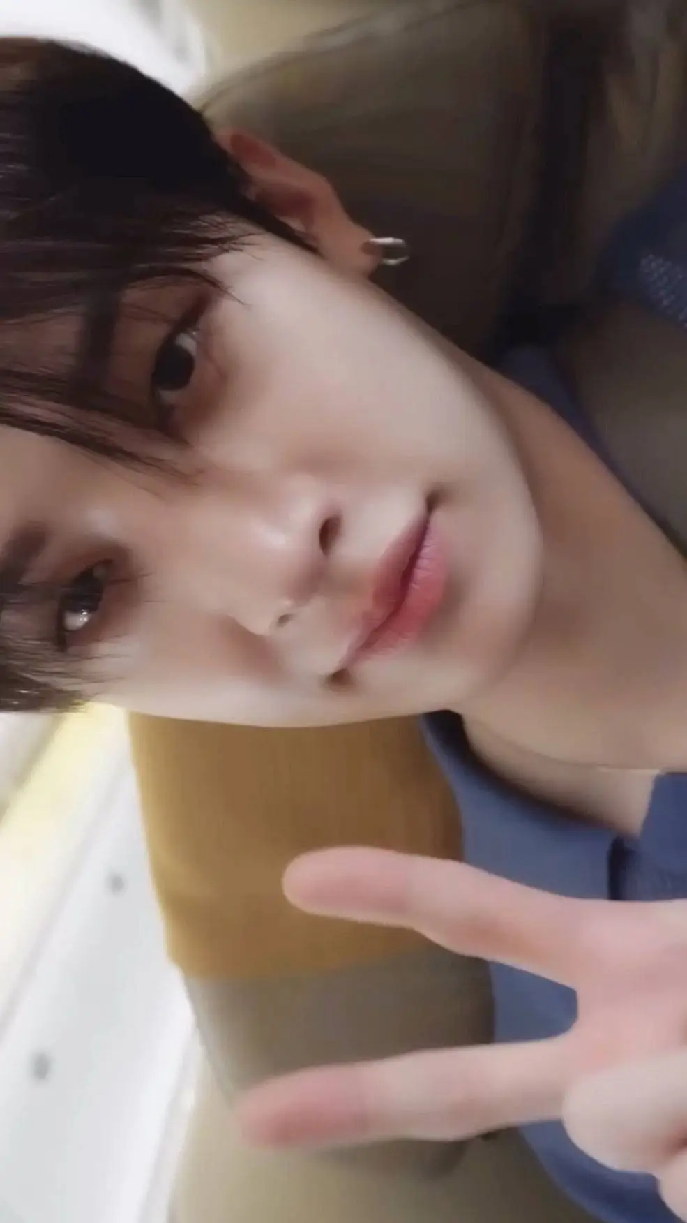 ai character: Bangchan 🐺 background