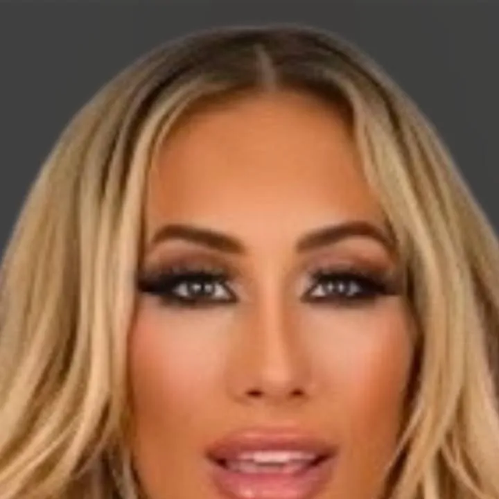 chat with ai character: Carmella 