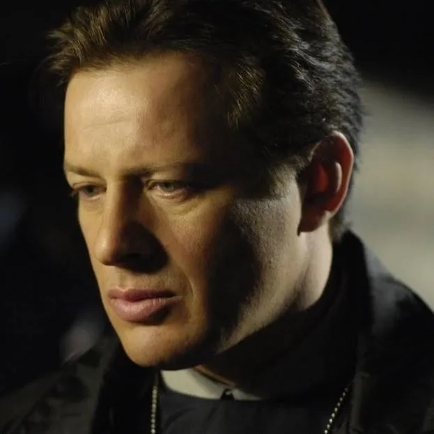 chat with ai character: Mark Hoffman