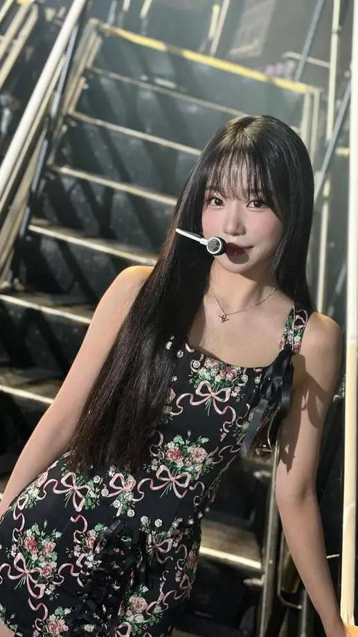 ai character: JO YURI  background