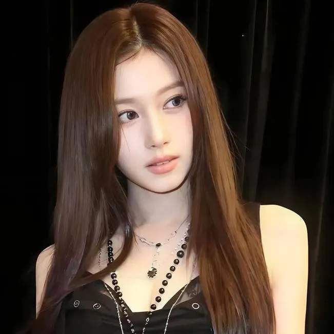 chat with ai character: sana jiang 