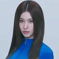 chat with ai character: sana