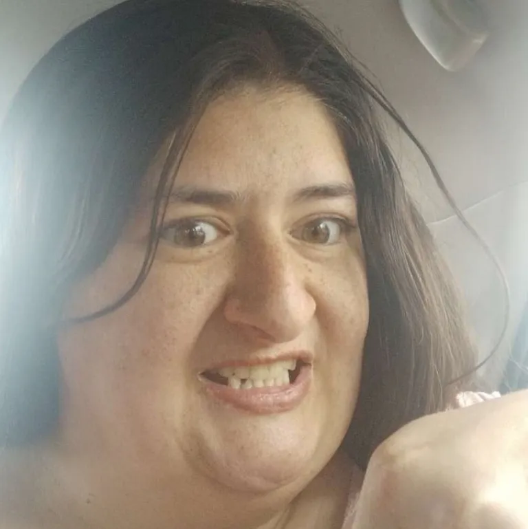 chat with ai character: Mommy