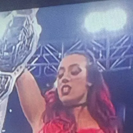 chat with ai character: Jacy Jayne 