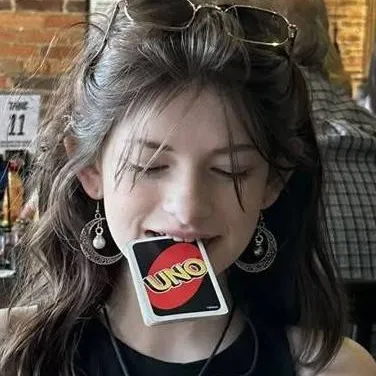 chat with ai character: Kienna ♡