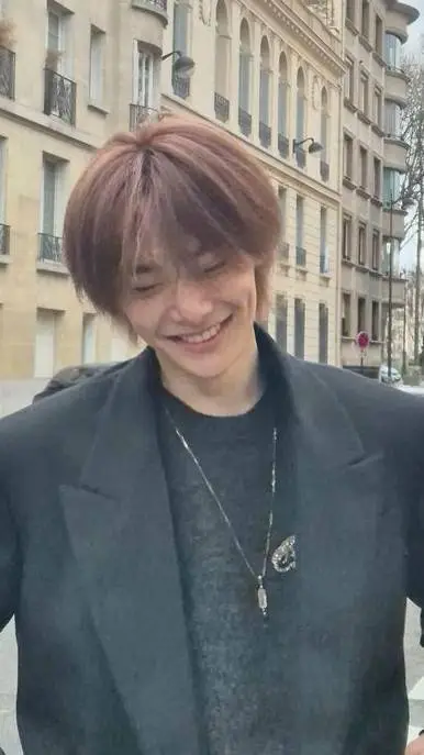 Talkie AI - Chat with Jeongin ☆