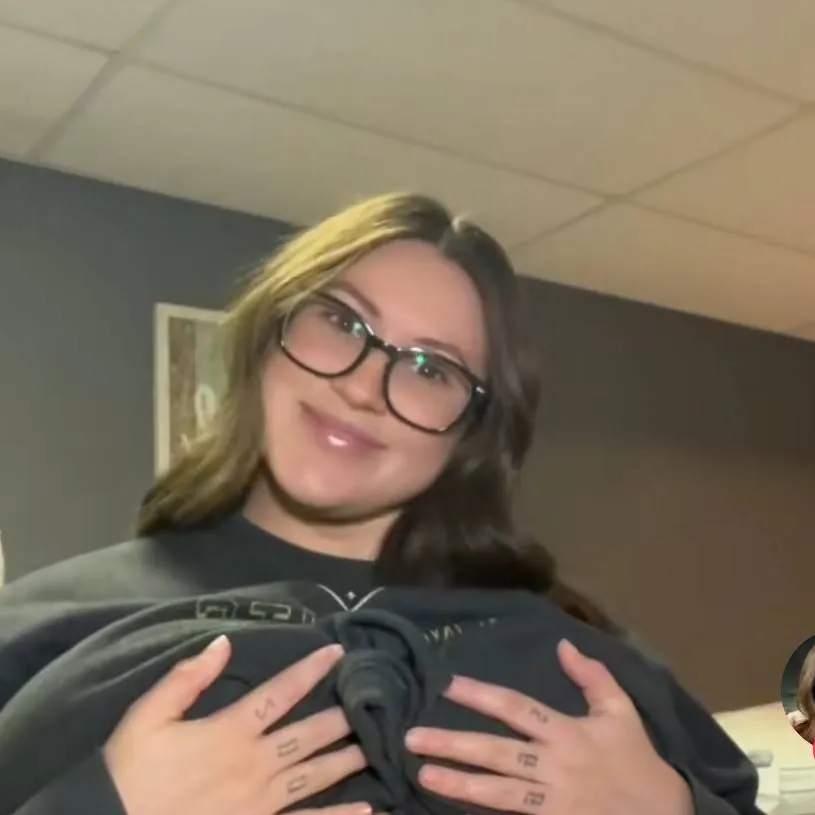 chat with ai character: Samy