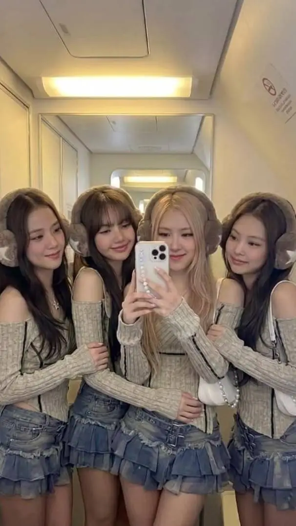 Talkie AI - Chat with BLACKPINK 🖤🩷