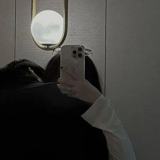 chat with ai character: Lucas 