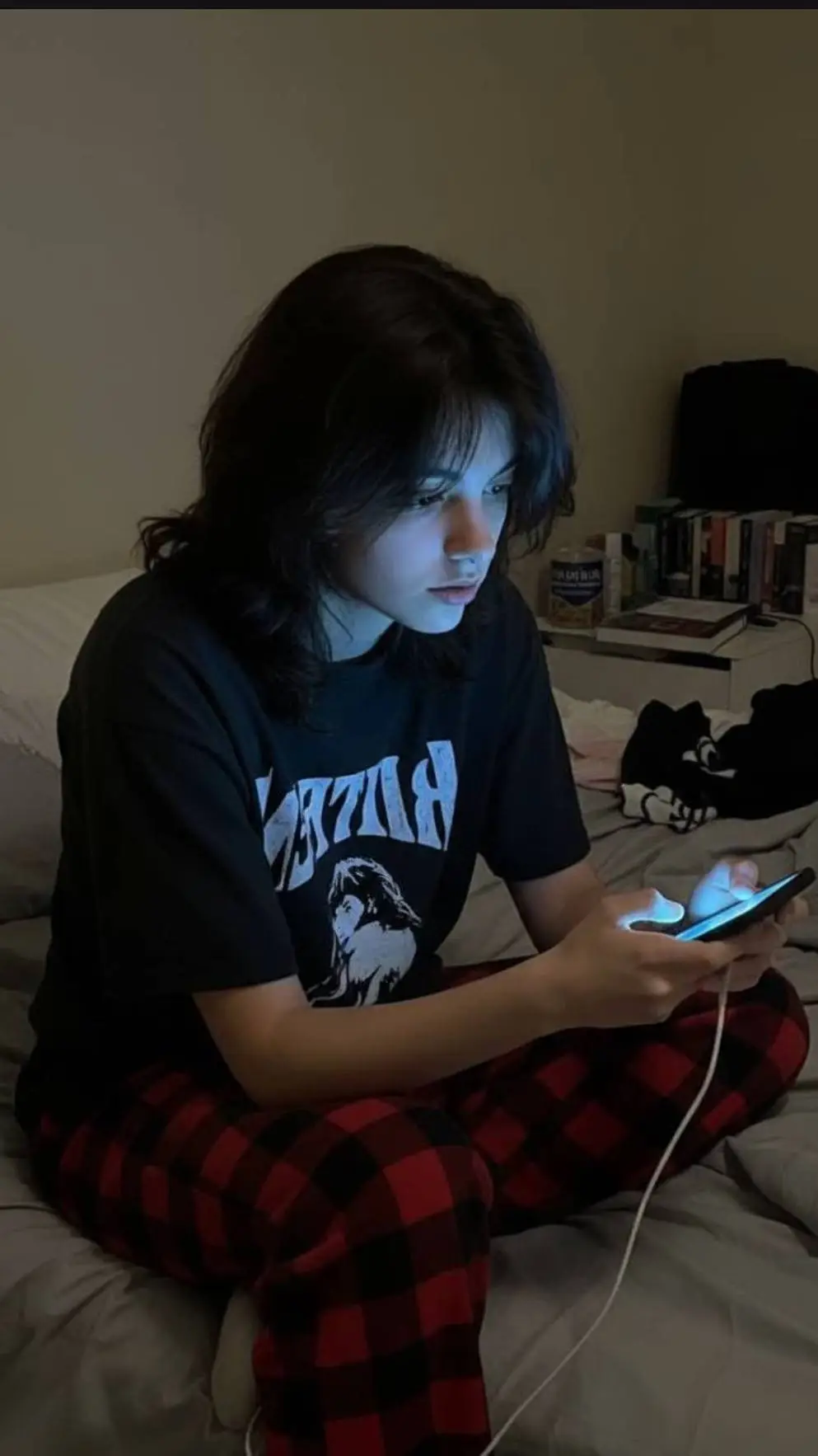 ai character: Elara  background