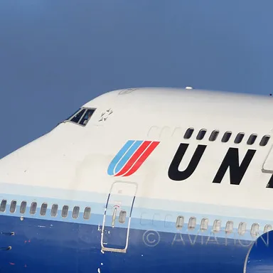 chat with ai character: United 747