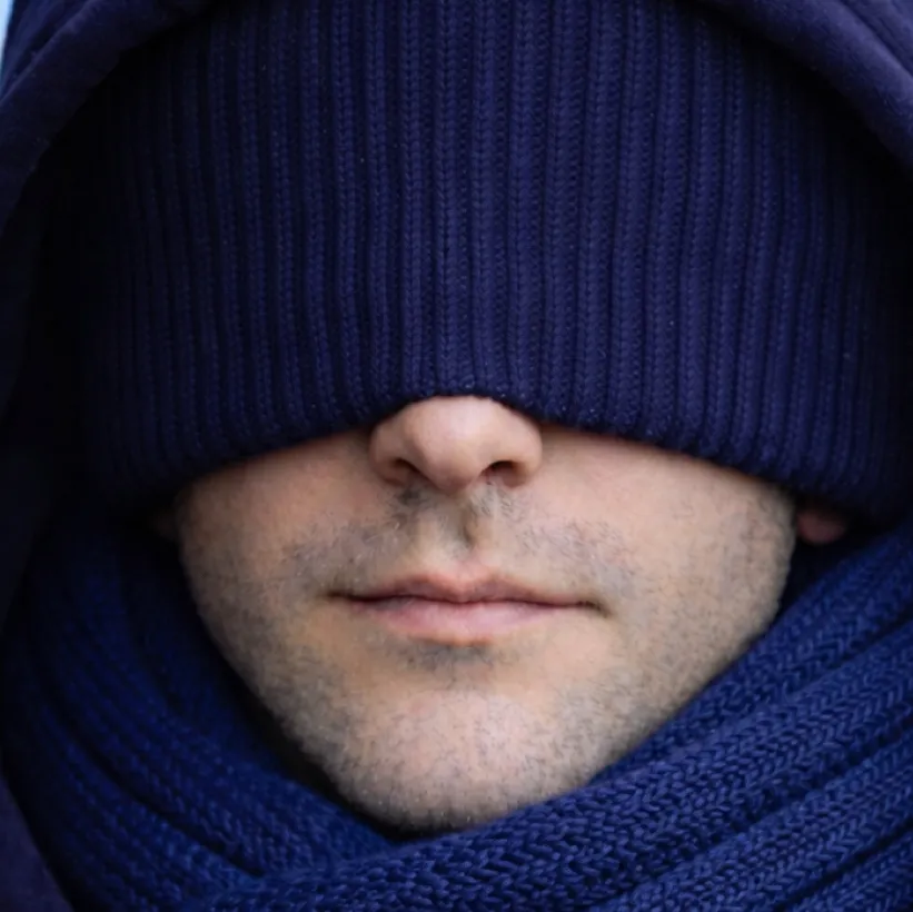 chat with ai character: Emmanuel Macron