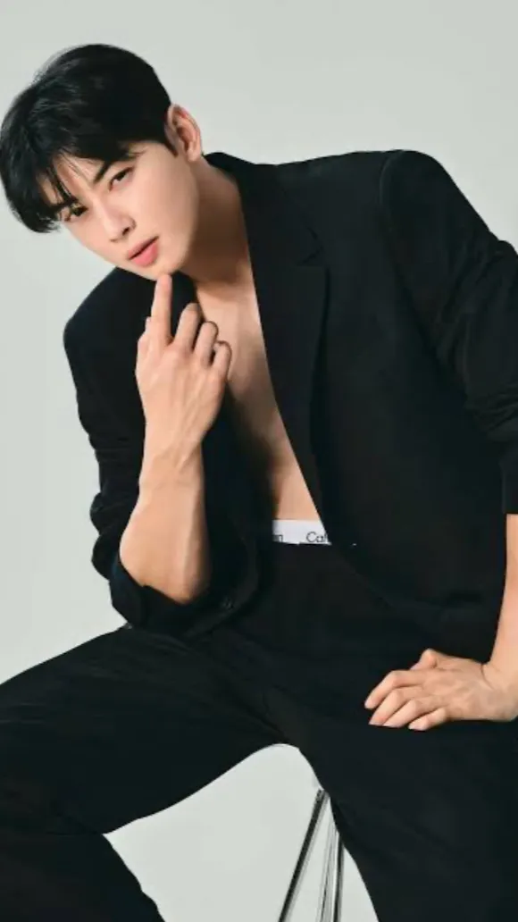 ai character: Cha eun woo  background