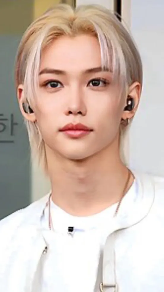 ai character: Amor destinado  background