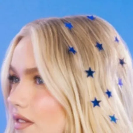 chat with ai character: FREYA SKYE PETTY