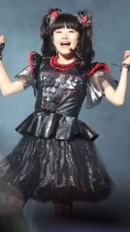 ai character: Babymetal  background