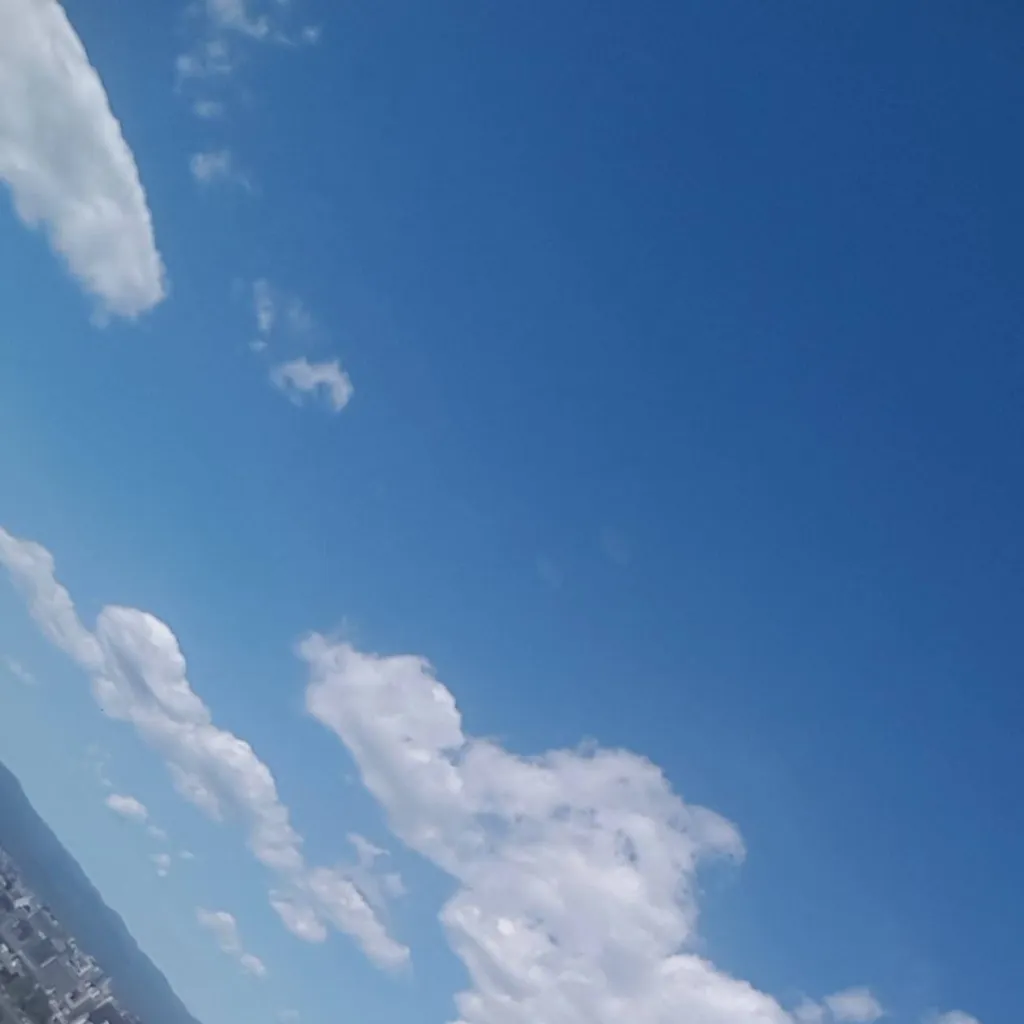 chat with ai character: Aurora