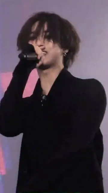 ai character: Han Jisung-bl background