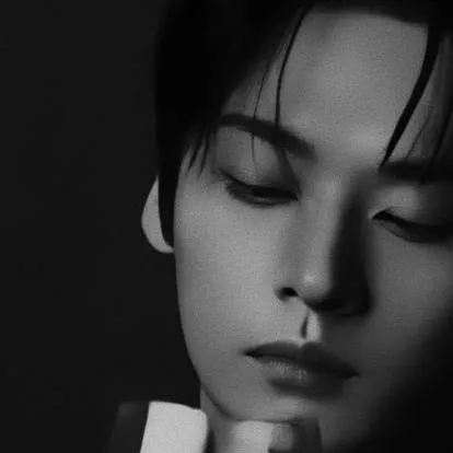 chat with ai character: Lee minho