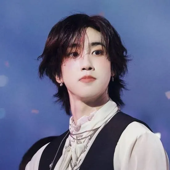 chat with ai character: Han Jisung