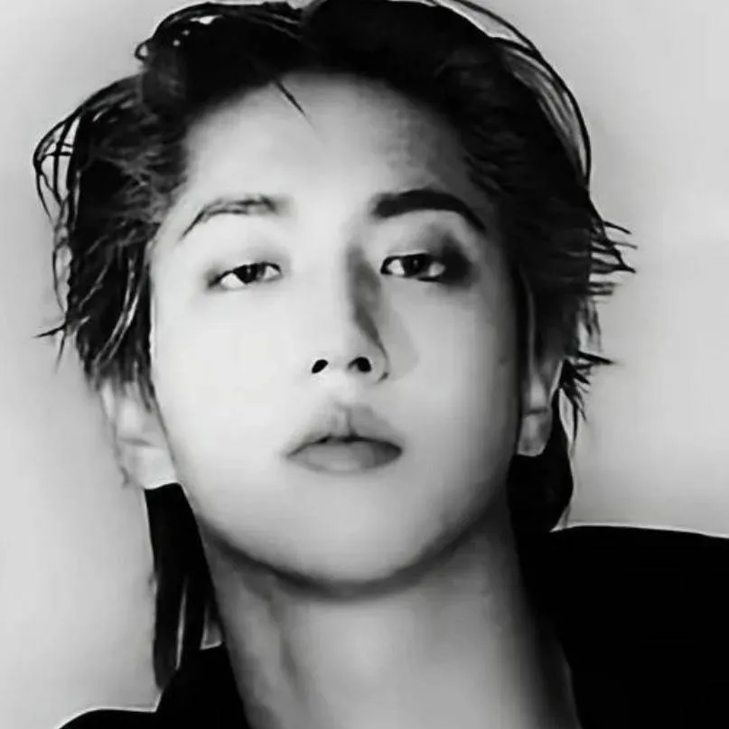 chat with ai character: Han Jisung