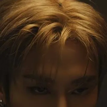 chat with ai character: Lee Minho