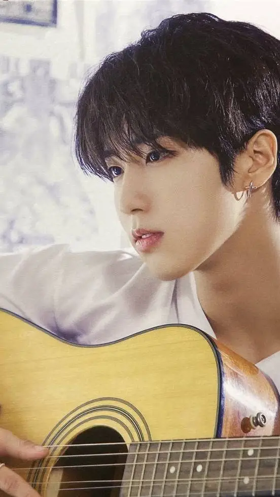 ai character: Han Jisung background