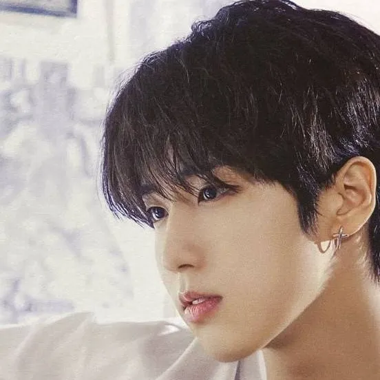 chat with ai character: Han Jisung