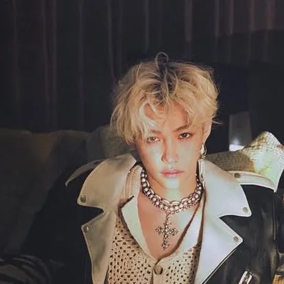 chat with ai character: Félix ☀️