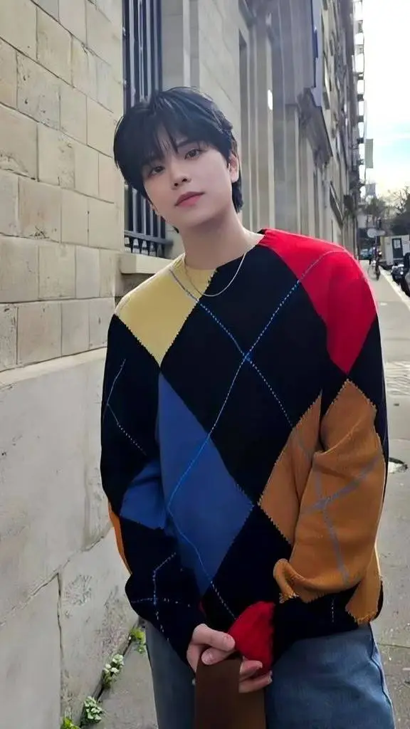 ai character: ☆Kim Seungmin☆ background