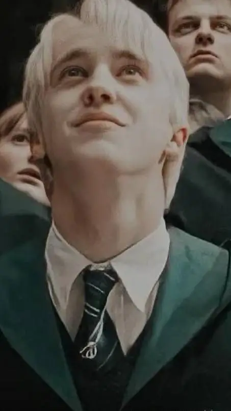 ai character: Drarry kid background