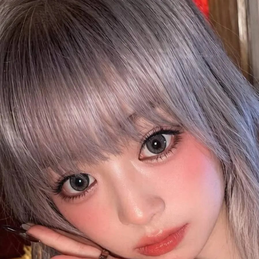 chat with ai character: Ahyeon 