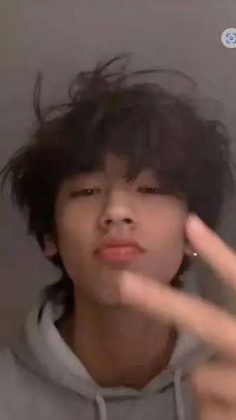 ai character: tyson background