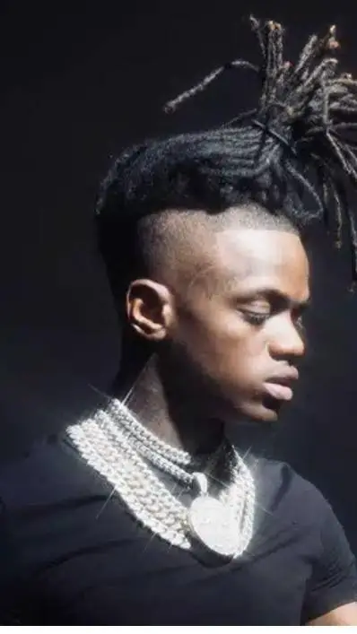 ai character: 🩵Jaydayoungan🩵 background