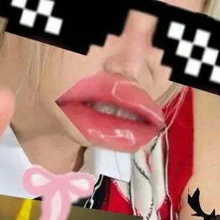 chat with ai character: ×+💋Felix💋+×