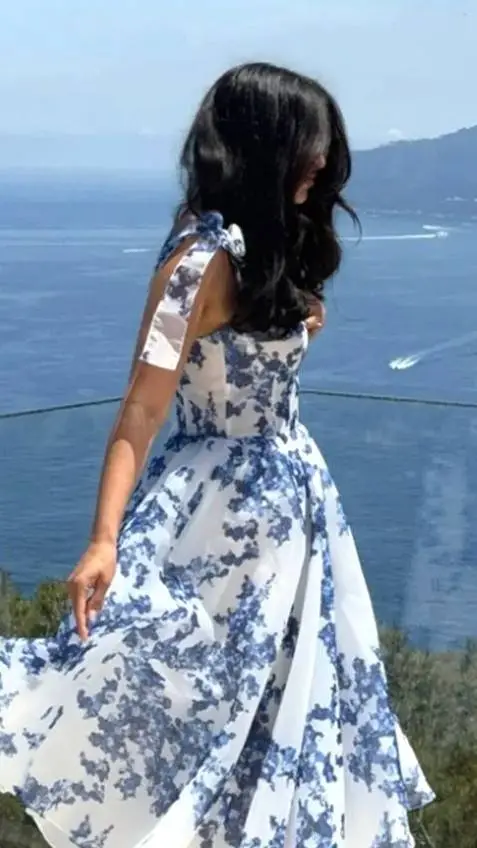 ai character: Anaia  background