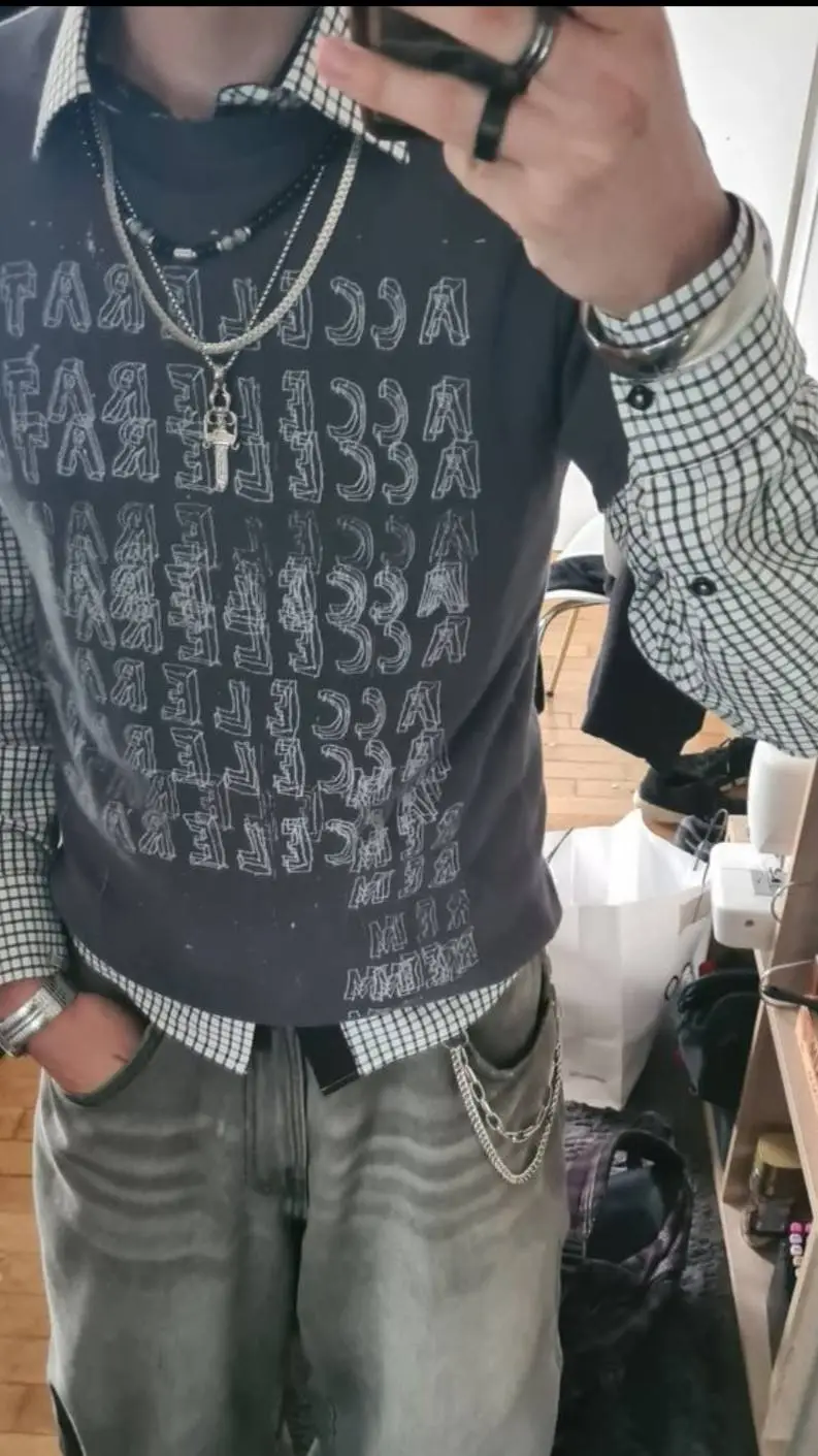 ai character: Alexander  background