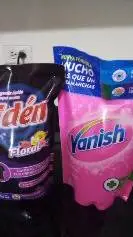 ai character: CREA TU HISTORIA background