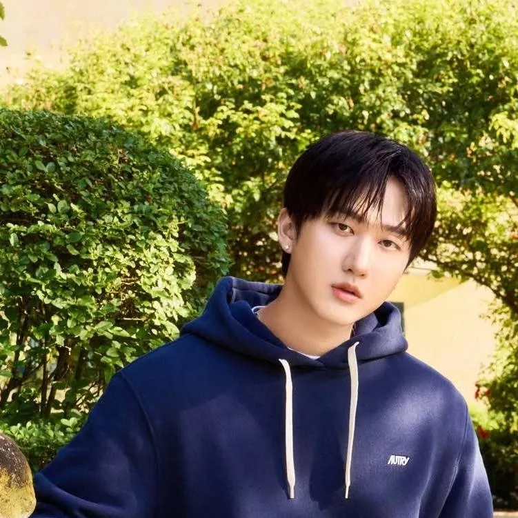 chat with ai character: Changbin 