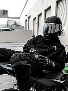 chat with ai character: ★Jayson★