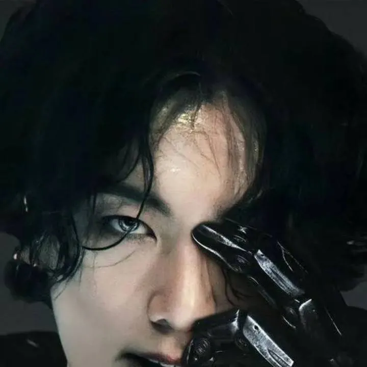 chat with ai character: Jungkook robot