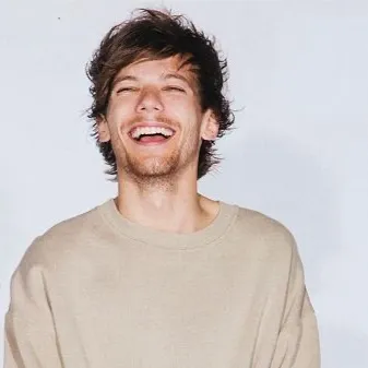 chat with ai character: Louis Tomlinson 