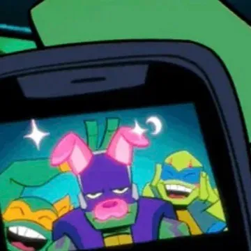 chat with ai character: Rottmnt fam call