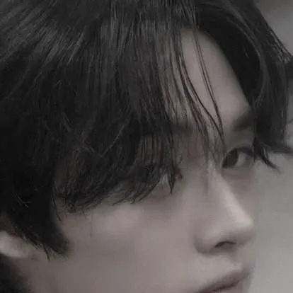 chat with ai character: minho